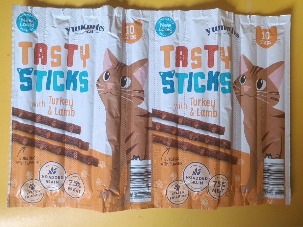 Yummies Vitacat Tasty Sticks Treats (Turkey and Lamb)