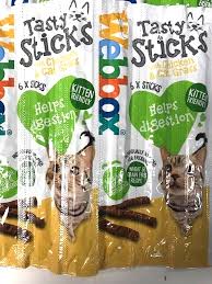 Webbox Tasty Sticks for cats with Chicken and Cat Grass